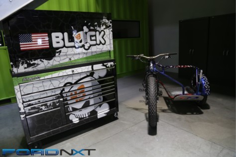 first-drive-the-2019-edge-st-strikes-a-fun-balance-between-performance-practicality-2018-10-08_13-21-17_469668