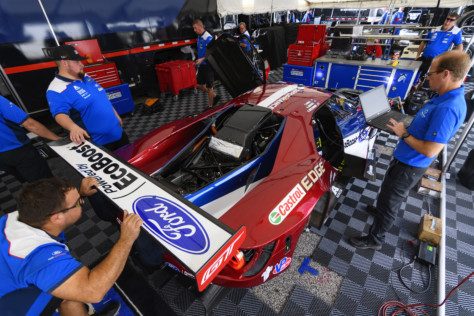 ford-gt-wins-the-imsa-manufacturers-championship-at-road-atlanta-2018-10-16_02-19-20_757569