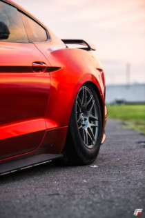 jonathan-abrantes-shows-2015-mustang-at-fl2k18-2018-10-24_18-52-36_727897