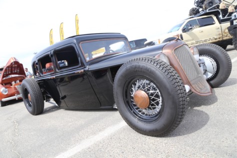 sammy-hagar-hosts-a-beach-bash-with-a-high-octane-car-show-2018-10-10_03-16-08_271325