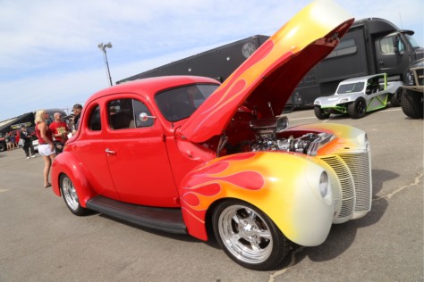 sammy-hagar-hosts-a-beach-bash-with-a-high-octane-car-show-2018-10-10_03-18-07_408649