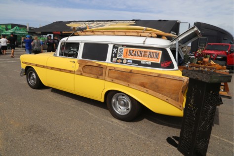 sammy-hagar-hosts-a-beach-bash-with-a-high-octane-car-show-2018-10-10_03-31-15_925346