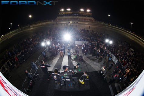 vaughn-gittin-jr-slides-to-victory-at-the-formula-drift-finals-2018-10-22_01-06-43_268361