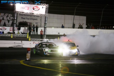 vaughn-gittin-jr-slides-to-victory-at-the-formula-drift-finals-2018-10-22_01-07-29_235980