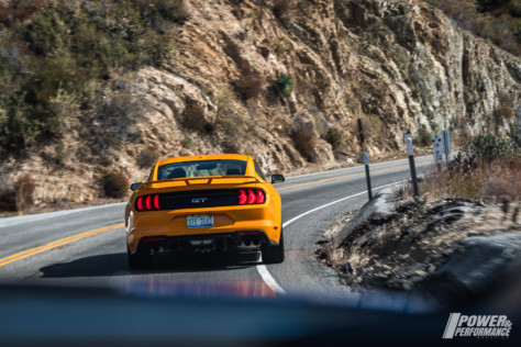 not-going-anywhere-fast-rush-hour-in-la-with-the-latest-mustang-gt-2018-11-30_00-30-40_439317