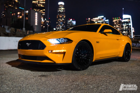 not-going-anywhere-fast-rush-hour-in-la-with-the-latest-mustang-gt-2018-11-30_01-28-37_327127