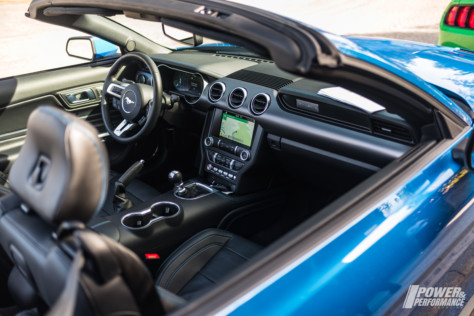 not-going-anywhere-fast-rush-hour-in-la-with-the-latest-mustang-gt-2018-11-30_01-29-50_501974