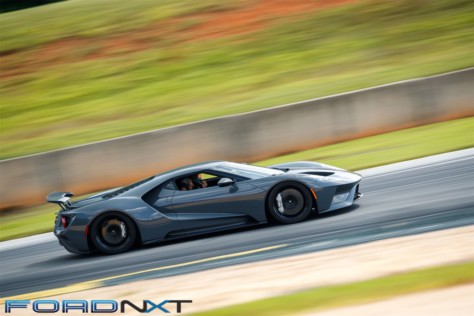 vaughn-gittin-jr-lives-the-dream-slaying-tires-in-his-custom-ford-gt-2018-11-14_02-48-46_028245