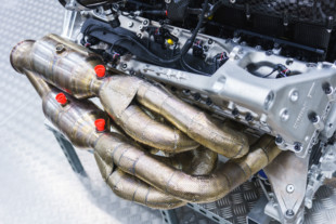 Aston Martin's New V12 Revs To 11K With An Otherwordly Shriek