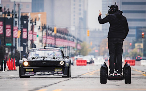 gymkhana-10-is-nineteen-minutes-of-tire-shredding-bliss-2018-12-18_02-20-47_590354