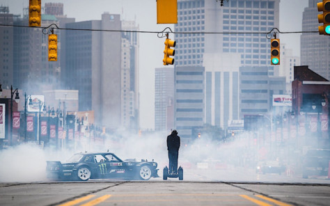 gymkhana-10-is-nineteen-minutes-of-tire-shredding-bliss-2018-12-18_02-22-17_026491