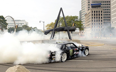 gymkhana-10-is-nineteen-minutes-of-tire-shredding-bliss-2018-12-18_02-23-36_695931