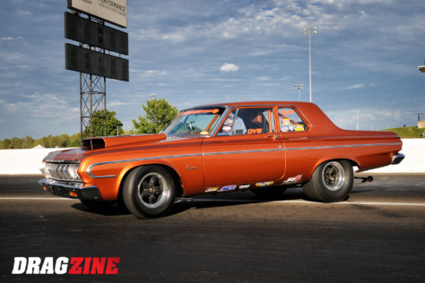 racing-a-classic-the-self-built-nostalgia-super-stock-plymouth-2018-12-24_19-32-17_767213