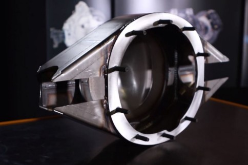 Video: Adding Strength To Your Rearend With A Strange 9-Inch Unit