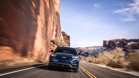 2020-explorer-st-adds-performance-to-your-next-adventure-2019-01-14_22-59-31_552034
