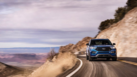 2020-explorer-st-adds-performance-to-your-next-adventure-2019-01-14_22-59-45_790237