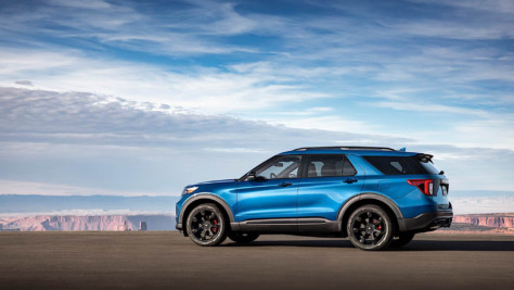 2020-explorer-st-adds-performance-to-your-next-adventure-2019-01-14_23-00-06_221933