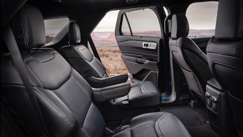 2020-explorer-st-adds-performance-to-your-next-adventure-2019-01-14_23-00-38_127736