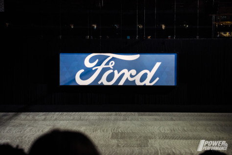 2020-ford-explorer-gets-400-horsepower-performance-st-version-2019-01-16_00-09-31_290549