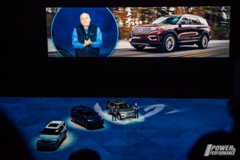 2020-ford-explorer-gets-400-horsepower-performance-st-version-2019-01-16_00-14-10_834533