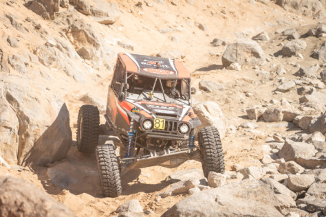 casey-gilbert-claims-4wp-emc-crown-at-koh-2019-02-13_23-01-02_012886