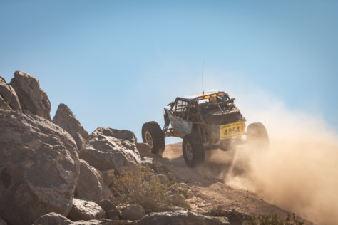 casey-gilbert-claims-4wp-emc-crown-at-koh-2019-02-13_23-03-18_439498