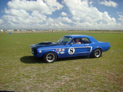 mustangs-stampede-to-carlisles-winter-autofest-2019-02-25_19-12-53_154379