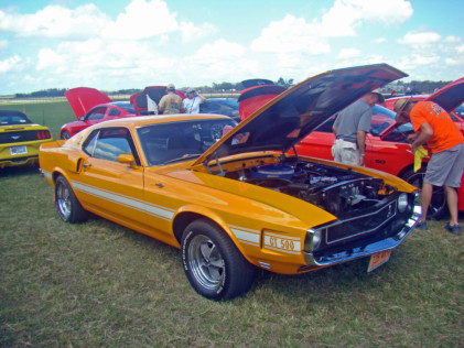 mustangs-stampede-to-carlisles-winter-autofest-2019-02-25_19-13-02_288111