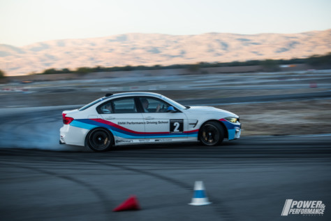 bmws-search-for-the-ultimate-driver-2019-03-13_23-38-19_864245