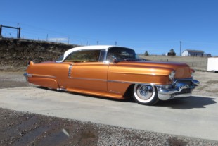 Three Of A Kind-The Caddy Boy's "Wreath And Crest" Sleds Are Sublime