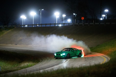 vaughn-gittin-jr-drifts-a-cloverleaf-in-a-900hp-mustang-rtr-2019-03-14_22-18-47_831458