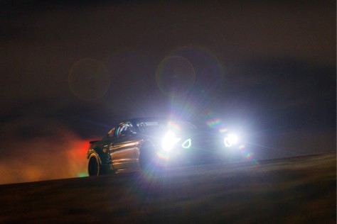 vaughn-gittin-jr-drifts-a-cloverleaf-in-a-900hp-mustang-rtr-2019-03-14_22-19-14_933002