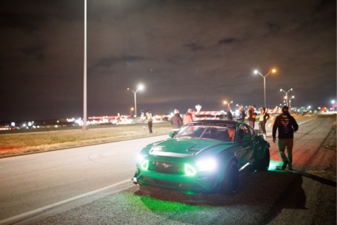 vaughn-gittin-jr-drifts-a-cloverleaf-in-a-900hp-mustang-rtr-2019-03-14_22-20-21_162798