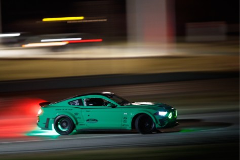 vaughn-gittin-jr-drifts-a-cloverleaf-in-a-900hp-mustang-rtr-2019-03-14_22-21-45_482234