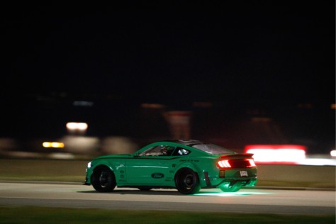 vaughn-gittin-jr-drifts-a-cloverleaf-in-a-900hp-mustang-rtr-2019-03-14_22-22-47_894840