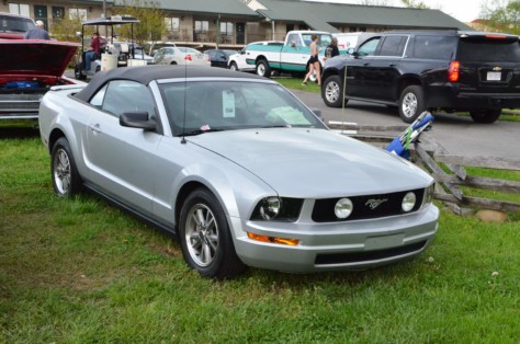 a-look-at-the-ford-market-place-at-the-tennessee-rod-run-2019-04-28_21-03-38_606995