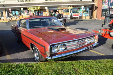 a-look-at-the-ford-market-place-at-the-tennessee-rod-run-2019-04-28_21-27-12_361630