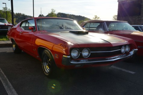 a-look-at-the-ford-market-place-at-the-tennessee-rod-run-2019-04-28_21-34-35_693048