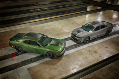 dodge-introduces-stars-stripes-edition-on-challenger-and-charger-2019-04-18_16-02-46_026816