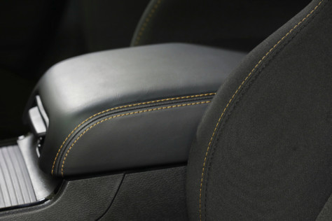 dodge-introduces-stars-stripes-edition-on-challenger-and-charger-2019-04-18_16-04-34_876212