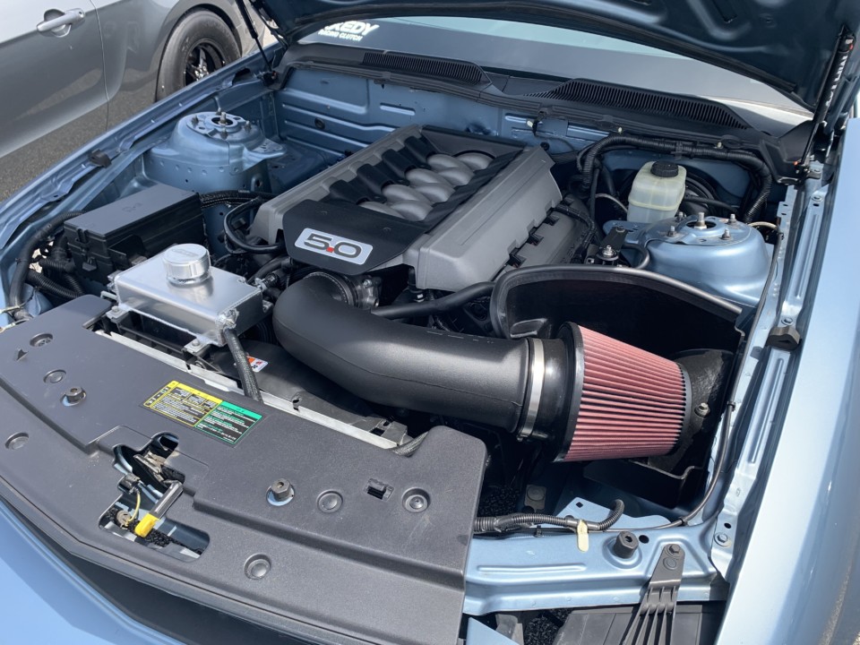 5.0L coyote engine swapped into a 6-cylinder mustang engine compartment