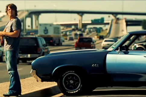 Rob's Car Movie Review: The Hitcher (2007)