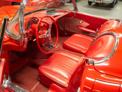 the-60s-told-by-two-different-corvettes-2019-05-16_16-29-58_945843