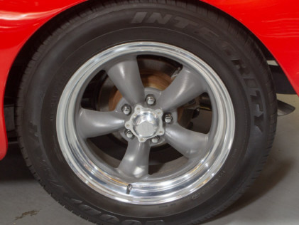 the-60s-told-by-two-different-corvettes-2019-05-16_16-31-46_495969