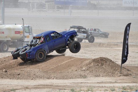 what-its-like-to-go-to-holleys-ls-fest-west-2019-05-07_17-40-25_931350