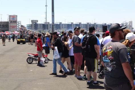 what-its-like-to-go-to-holleys-ls-fest-west-2019-05-07_17-52-25_122649