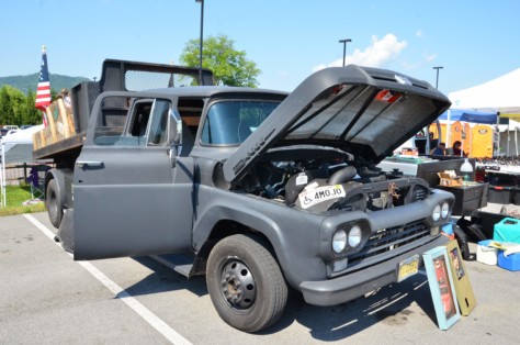 our-top-five-ford-trucks-from-the-f100-reunion-2019-06-03_00-40-33_733146