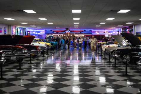 the-roar-of-lions-is-back-in-long-beach-2019-06-27_18-45-24_773154