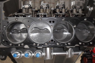 A Big-Power 358 Small-Block Dirt Late Model Spec Engine Build