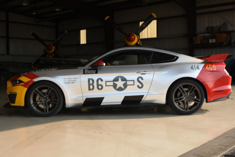 old-crow-mustang-unveiled-for-2019-eaa-aviation-auction-2019-07-16_16-49-08_796060